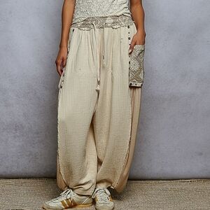 006 The Soft Duo Pant (2) - Wide-Leg Pants with Button Details In Natural